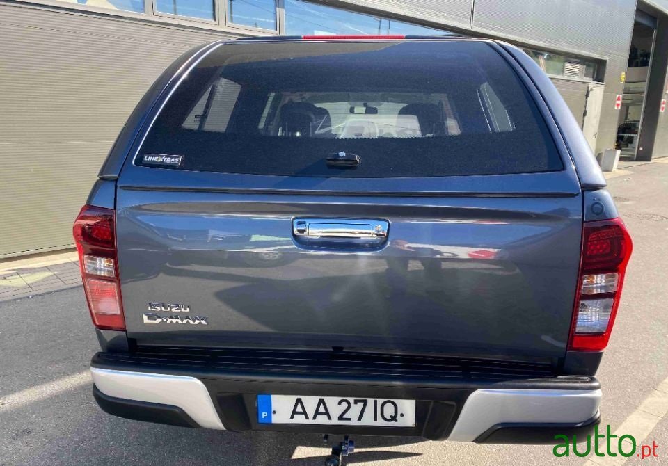 2020' Isuzu photo #6