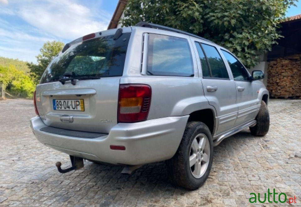 2002' Jeep Grand Cherokee photo #4