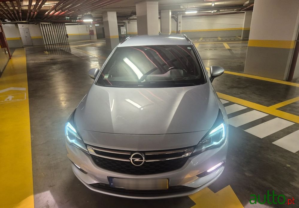 2017' Opel Astra Sports Tourer photo #6