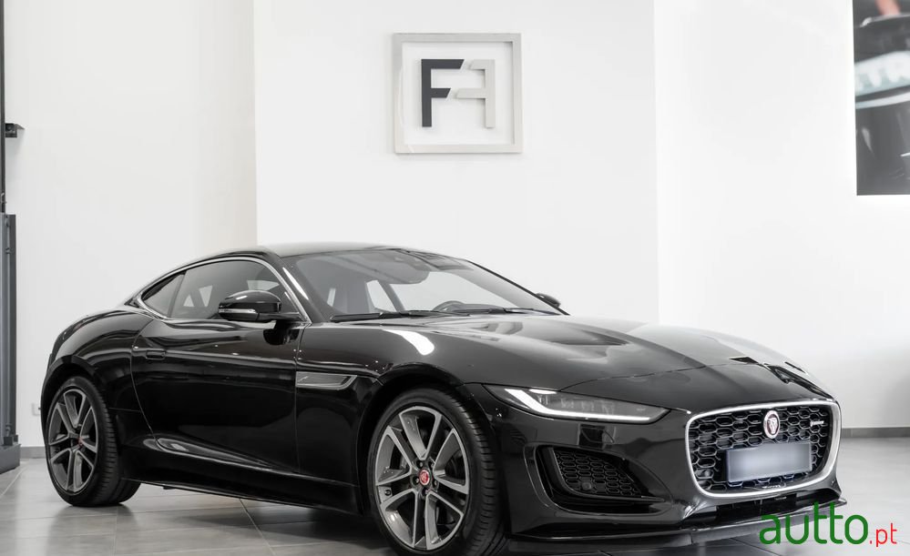 2022' Jaguar F-Type 2.0 I4 R-Dynamic photo #2