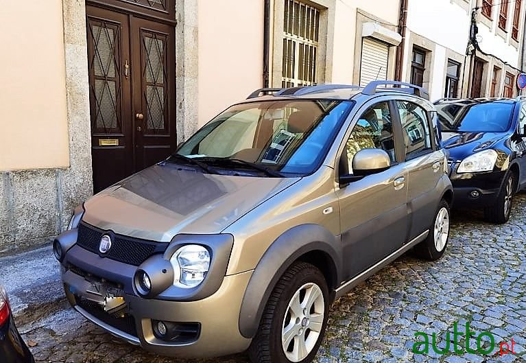 2011' Fiat Panda photo #5