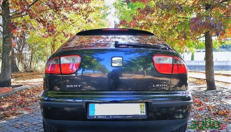 2001' SEAT Leon 1.9 Tdi 110 Cv photo #3