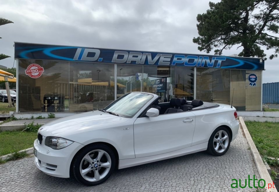 2010' BMW 118 photo #1