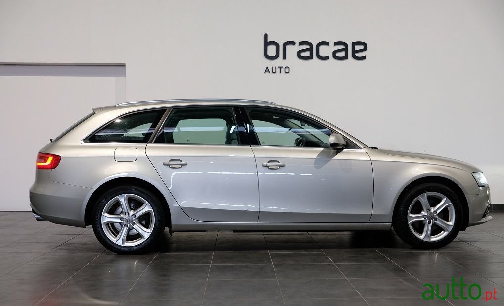 2013' Audi A4 Avant photo #3