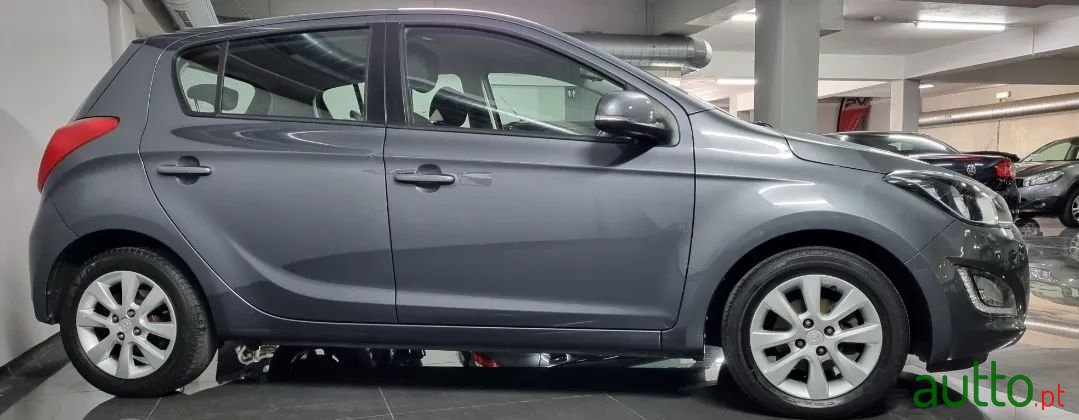 2013' Hyundai i20 photo #4