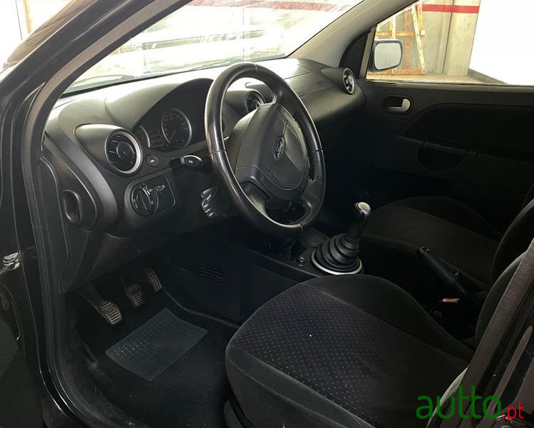 2005' Ford Fiesta 1.25 Ghia photo #5