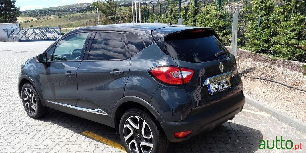 2016' Renault Captur photo #1