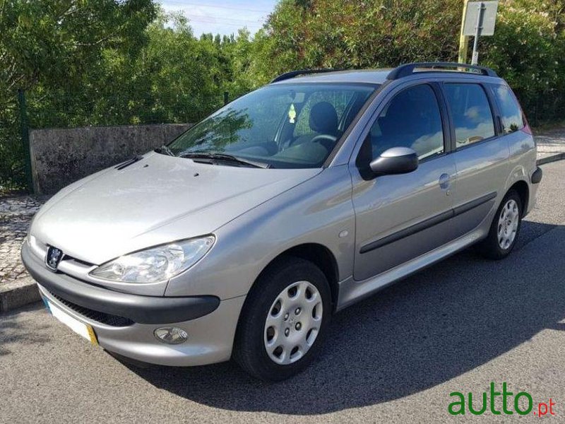 2004' Peugeot 206-Sw 1.4 Hdi Look photo #2