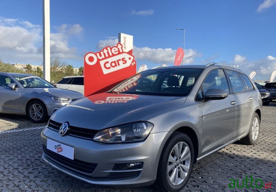 2017' Volkswagen Golf- Variant photo #1