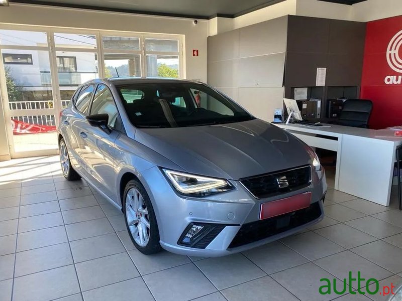 2022' SEAT Ibiza 1.0 Tsi Fr photo #1