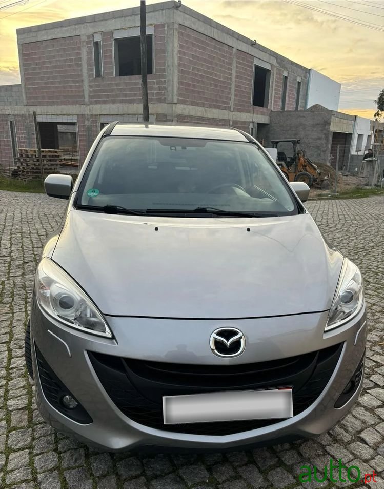 2011' Mazda 5 photo #2