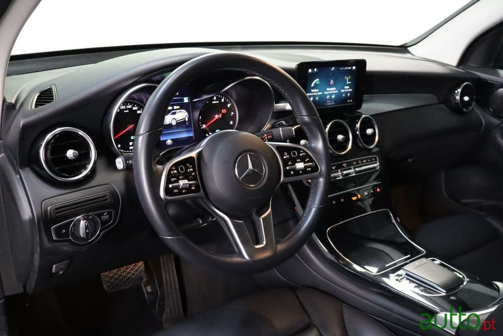 2021' Mercedes-Benz Classe Glc E 4Matic photo #5