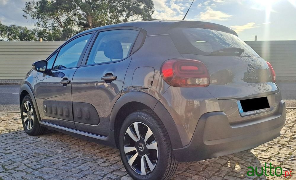 2019' Citroen C3 1.2 Puretech Shine photo #4