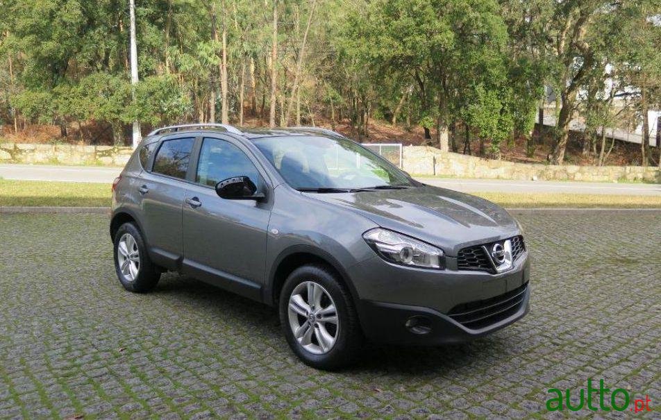 2012' Nissan Qashqai photo #1