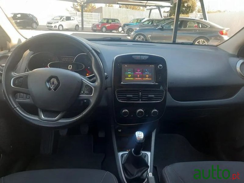 2017' Renault Clio photo #5