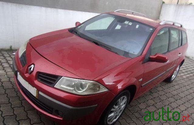 2007' Renault Megane Break photo #2