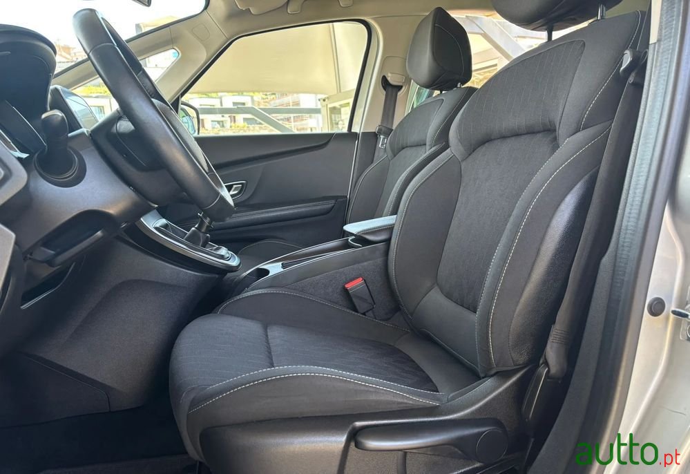2019' Renault Scenic 1.7 Blue Dci Limited photo #5