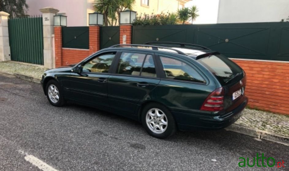 2001' Mercedes-Benz 200 photo #1