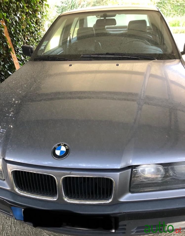 1993' BMW Série 3 I Touring photo #1