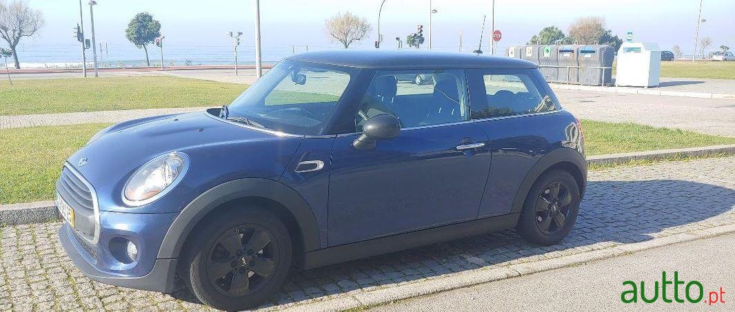 2014' MINI One photo #3