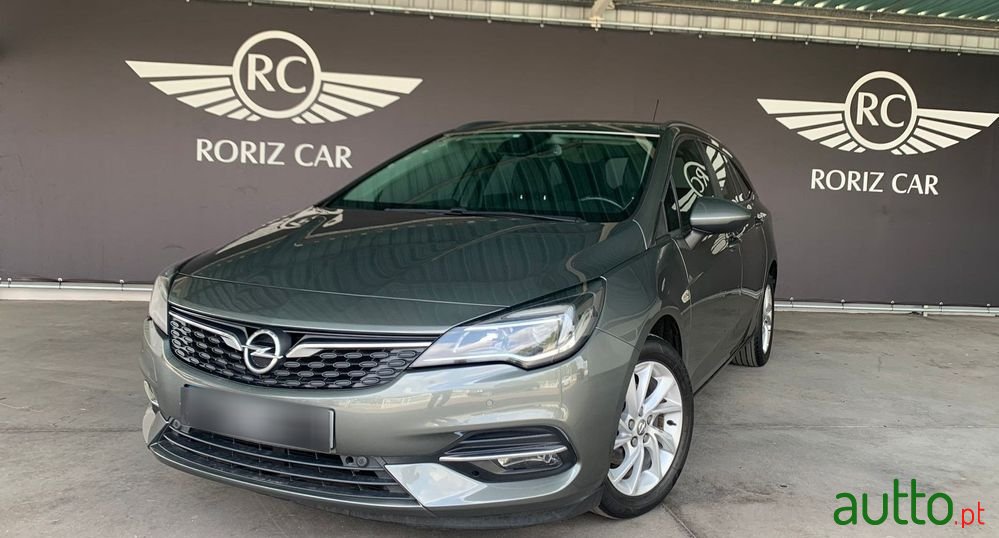 2020' Opel Astra Sports Tourer photo #1