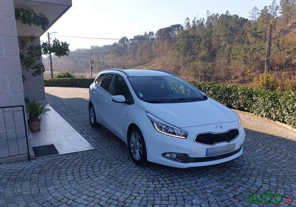 2014' Kia Ceed Sw photo #1