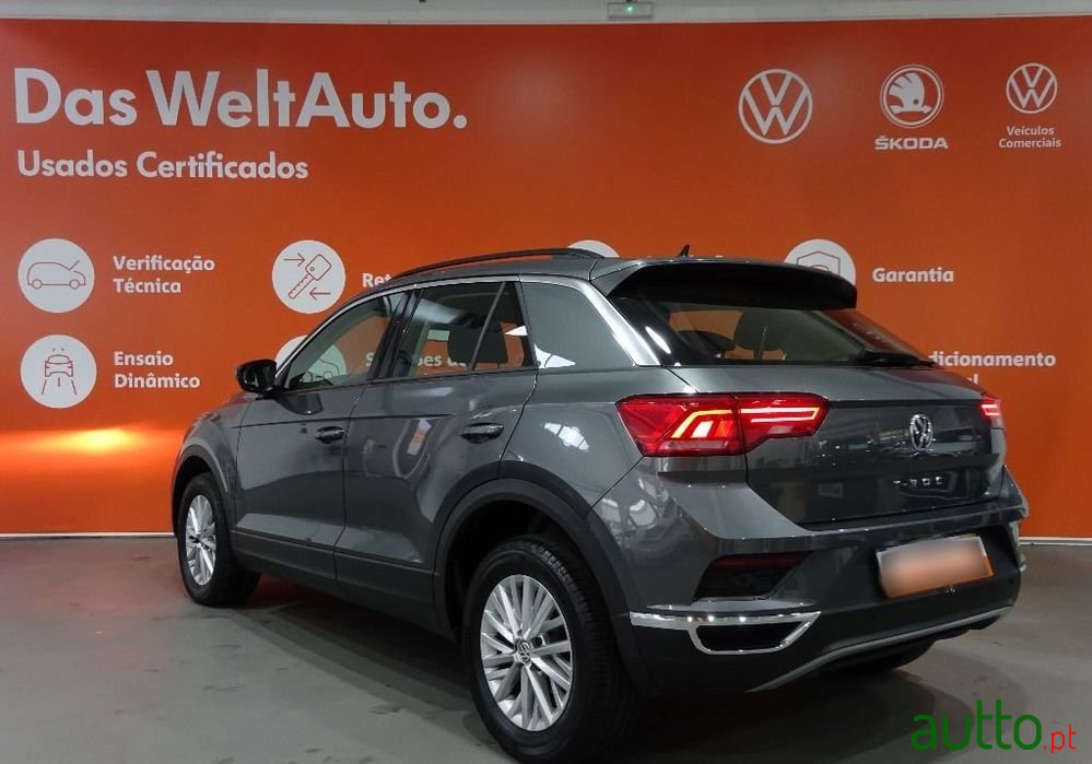 2019' Volkswagen T-Roc photo #3