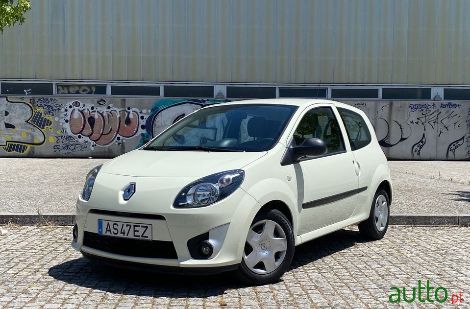 2011' Renault Twingo photo #1