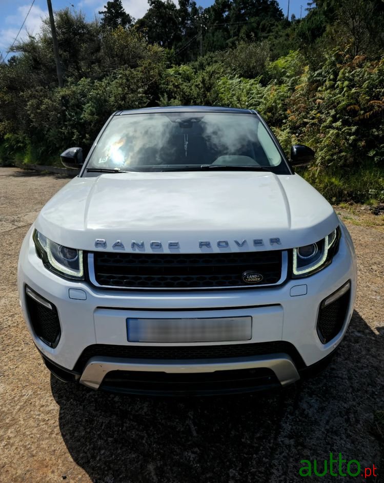2017' Land Rover Range Rover Evoque photo #3