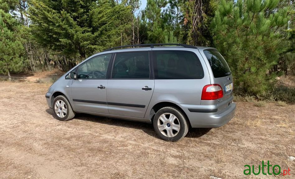 2002' Ford Galaxy photo #1