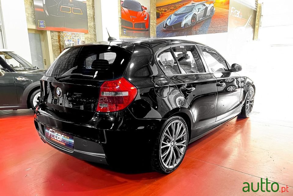 2007' BMW 123 photo #6