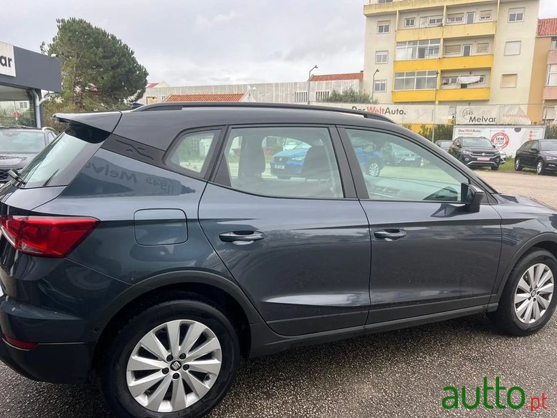 2020' SEAT Arona 1.0 Tsi Style photo #3