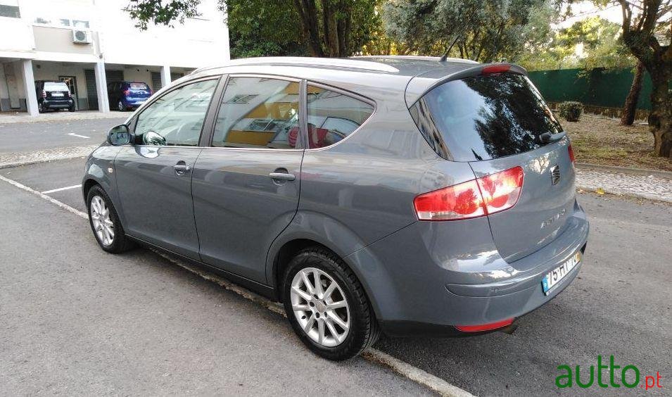 2009' SEAT Altea photo #3