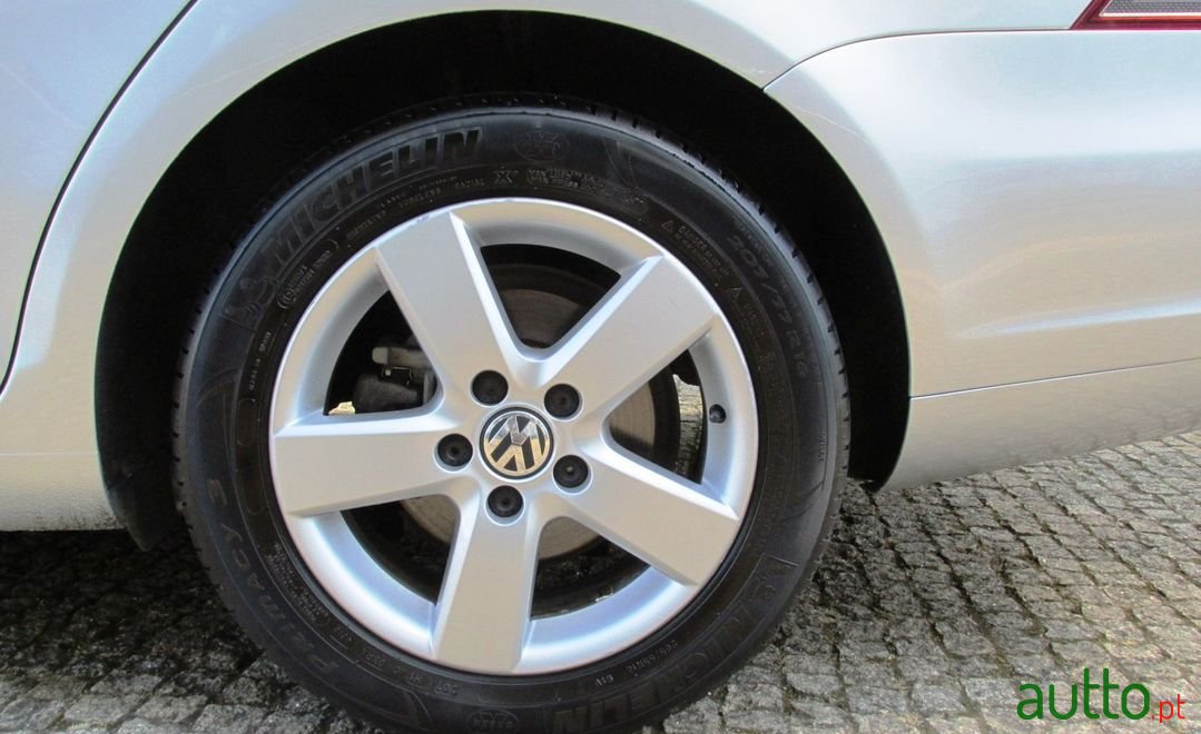 2013' Volkswagen Golf photo #4