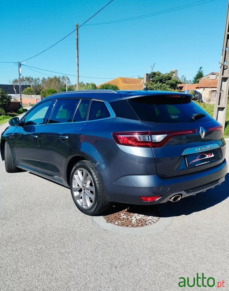 2016' Renault Megane Sport Tourer photo #5
