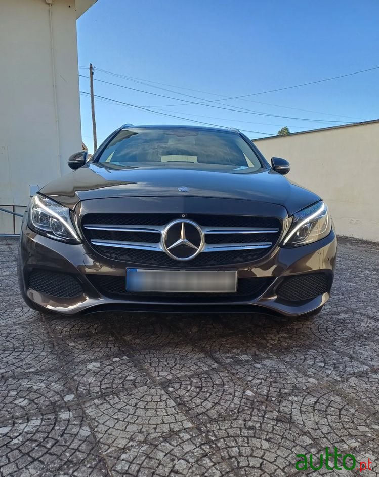 2015' Mercedes-Benz Classe C photo #1