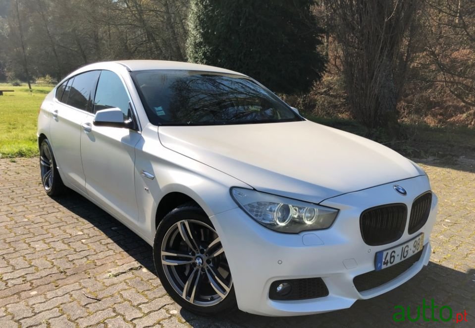 2009' BMW 530 Gran Turismo photo #5