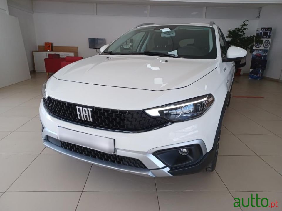 2022' Fiat Tipo Station Wagon Cross photo #1