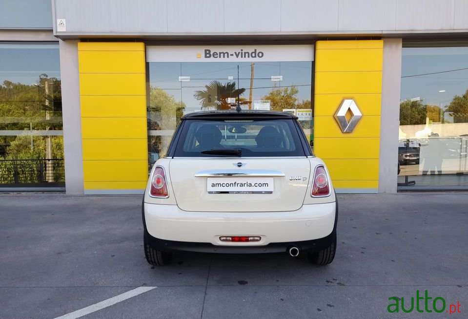 2011' MINI One photo #6