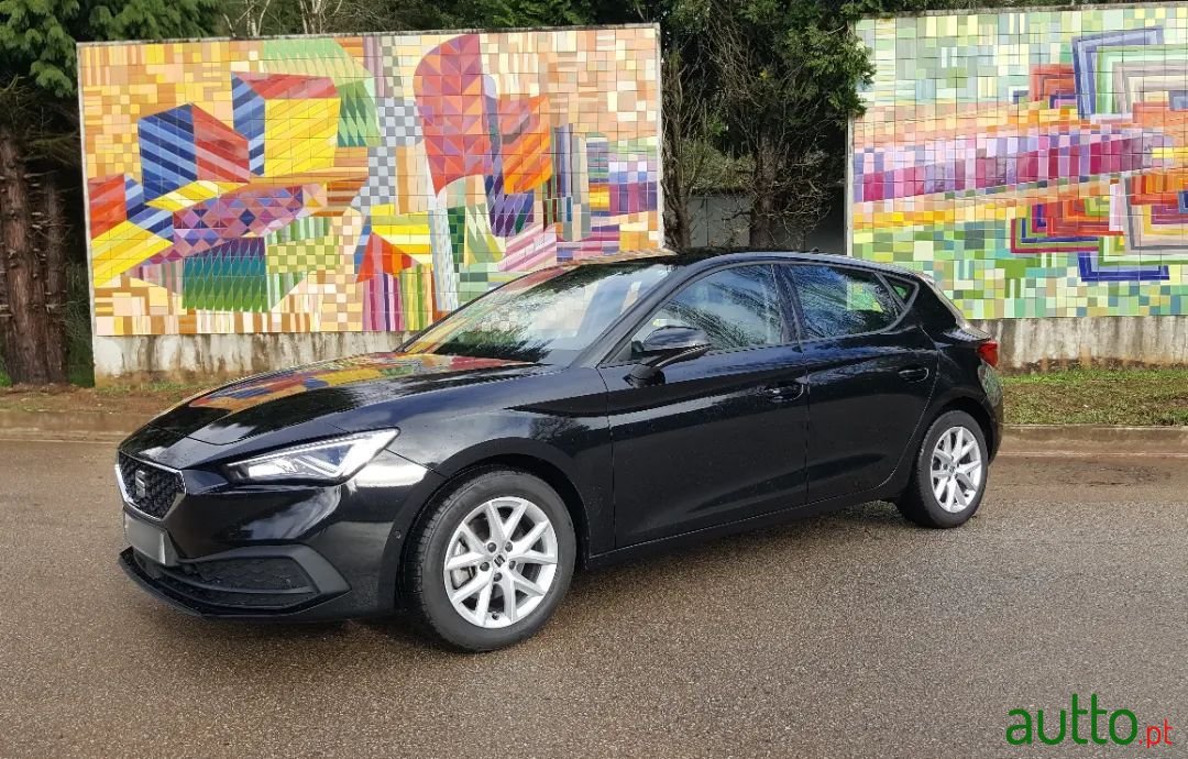 2021' SEAT Leon photo #4