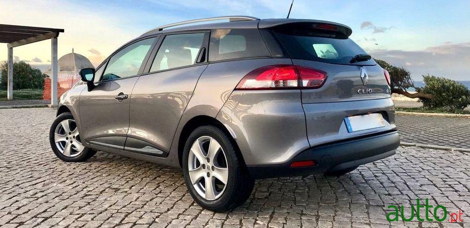 2015' Renault Clio Sport Tourer photo #1