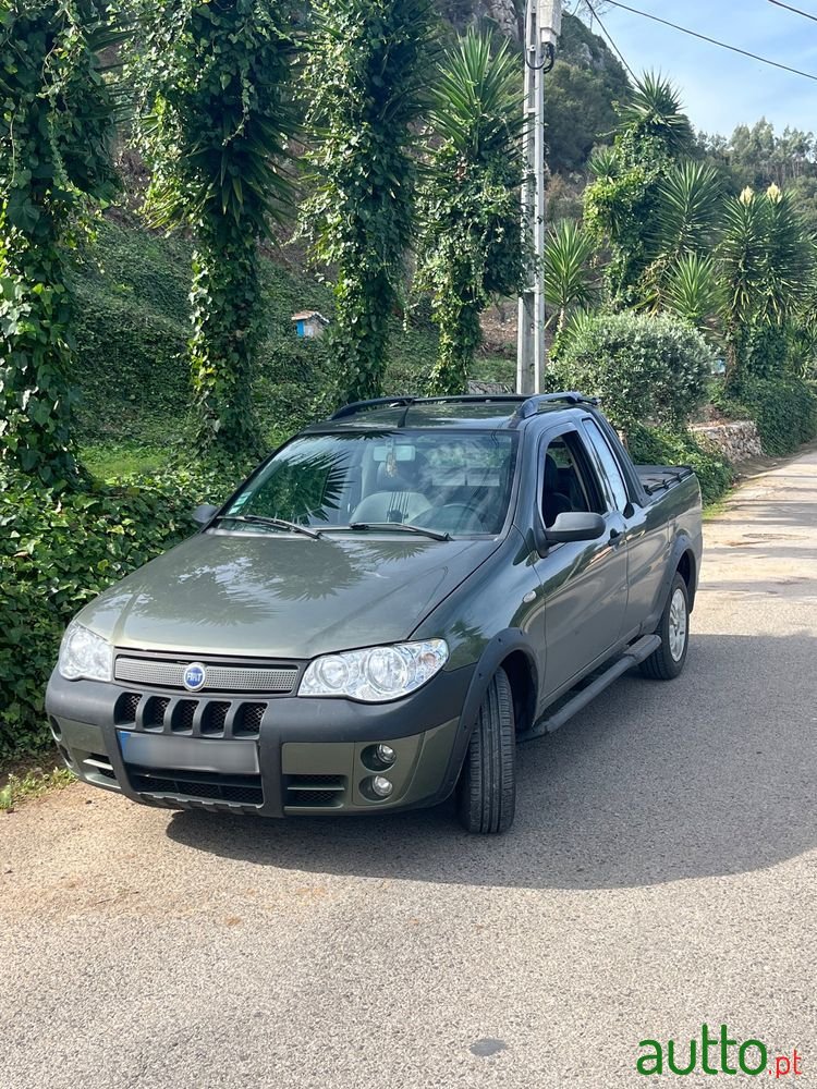 2007' Fiat Strada photo #1