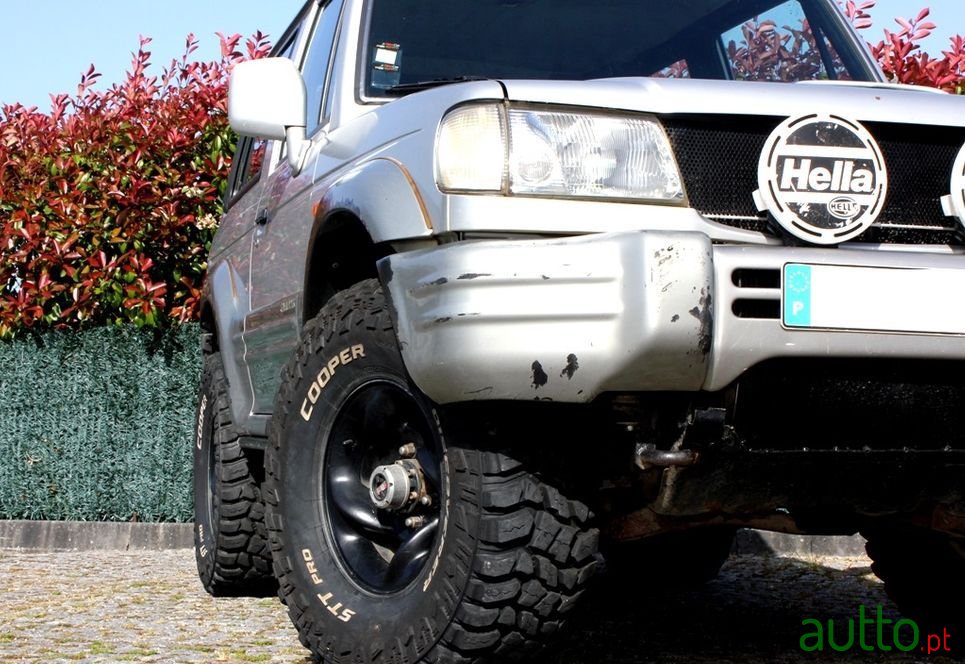 1999' Hyundai Galloper photo #4