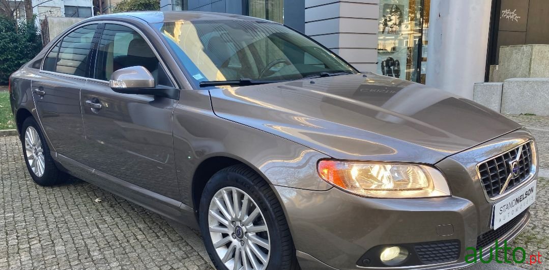 2008' Volvo S80 photo #3