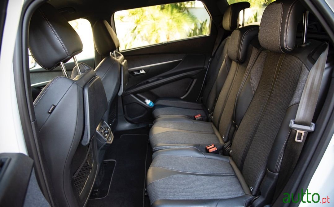 2019' Peugeot photo #6