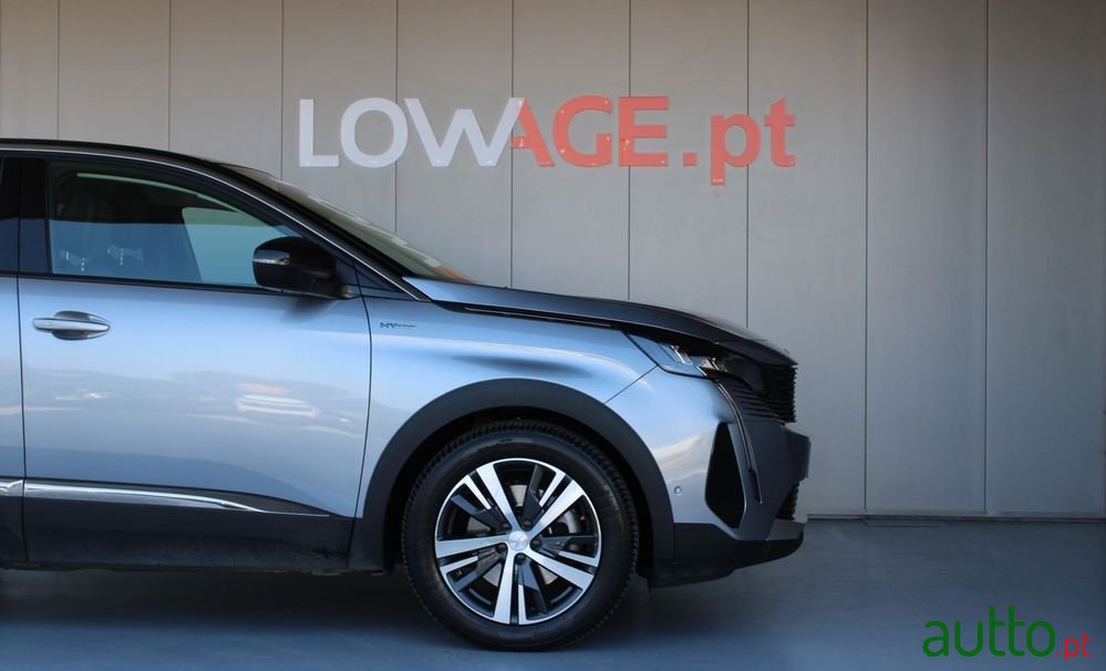 2022' Peugeot 3008 photo #5