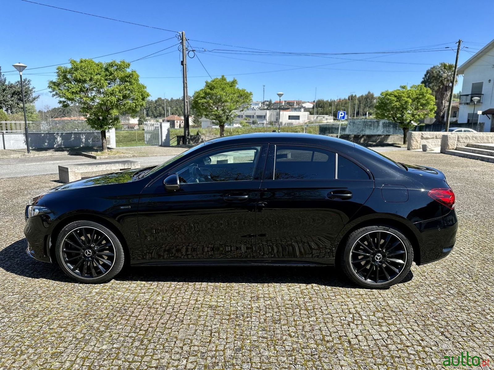 2021' Mercedes-Benz A-250 photo #4