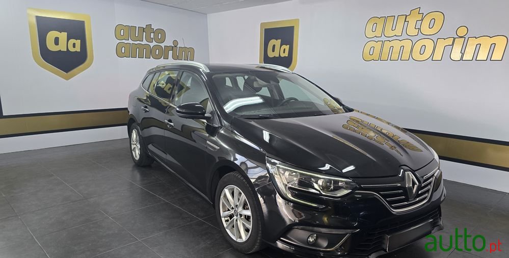 2018' Renault Megane Sport Tourer photo #1