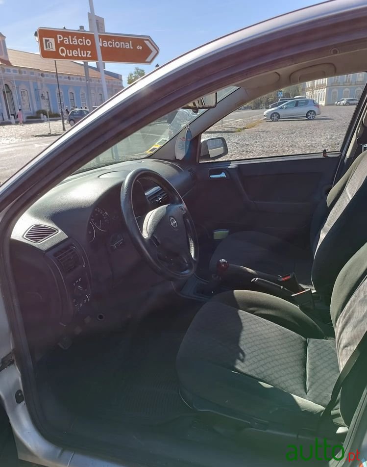 2002' Opel Astra 1.7 Dti Elegance photo #3