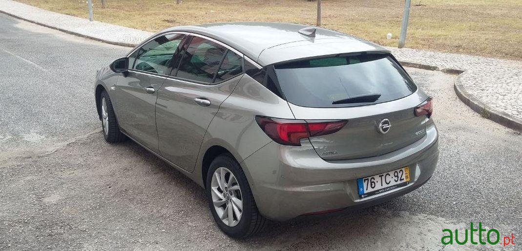 2017' Opel Astra 1.0 Dynamic S/S photo #2